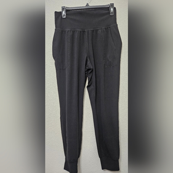 Athleta Medium High Rise Black Salutation Jogger Pants Athletic Pilates Yoga - Picture 2 of 10